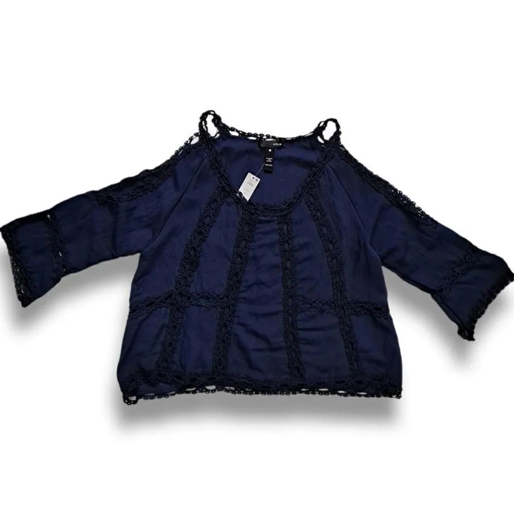 AquaโColdโShoulderโCrochetโTop